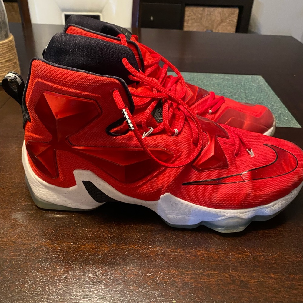 Nike LeBron 13 Away Size 13.5